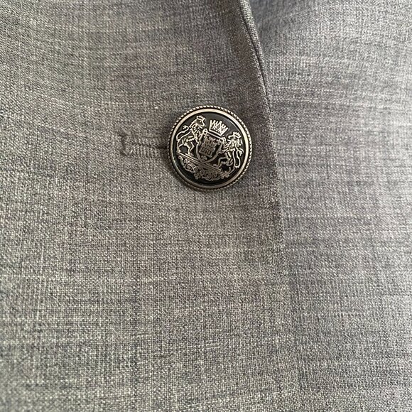 Aritzia Talula Wool Grey Blazer with Crested Buttons and Front Pockets Size 0 - Picture 2 of 12